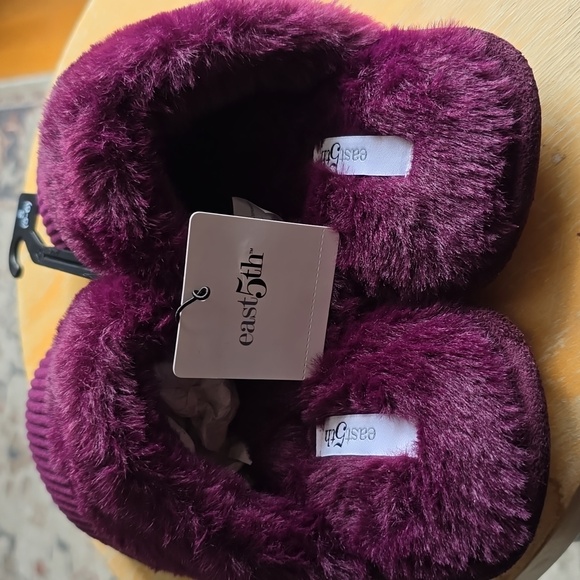 EAST 5TH BRAND WOMENS WINE COLOR RIBBED & FAUX FUR SLIP-ON SLIPPERS SIZE SMALL - Picture 3 of 11